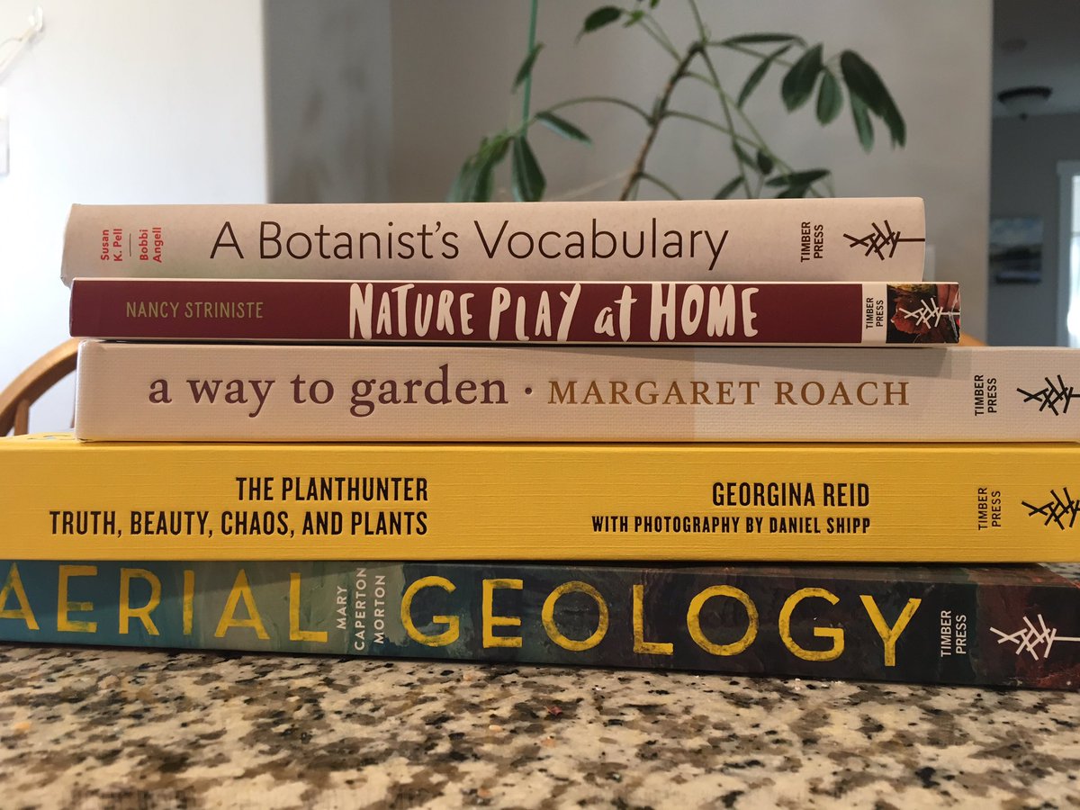 _heathersgarden's tweet photo. Look what came in the mail today! Thanks @timberpress 
#books #bookworm #gardenbooks #gardening #timberpress https://t.co/4Ym6KyE4oV