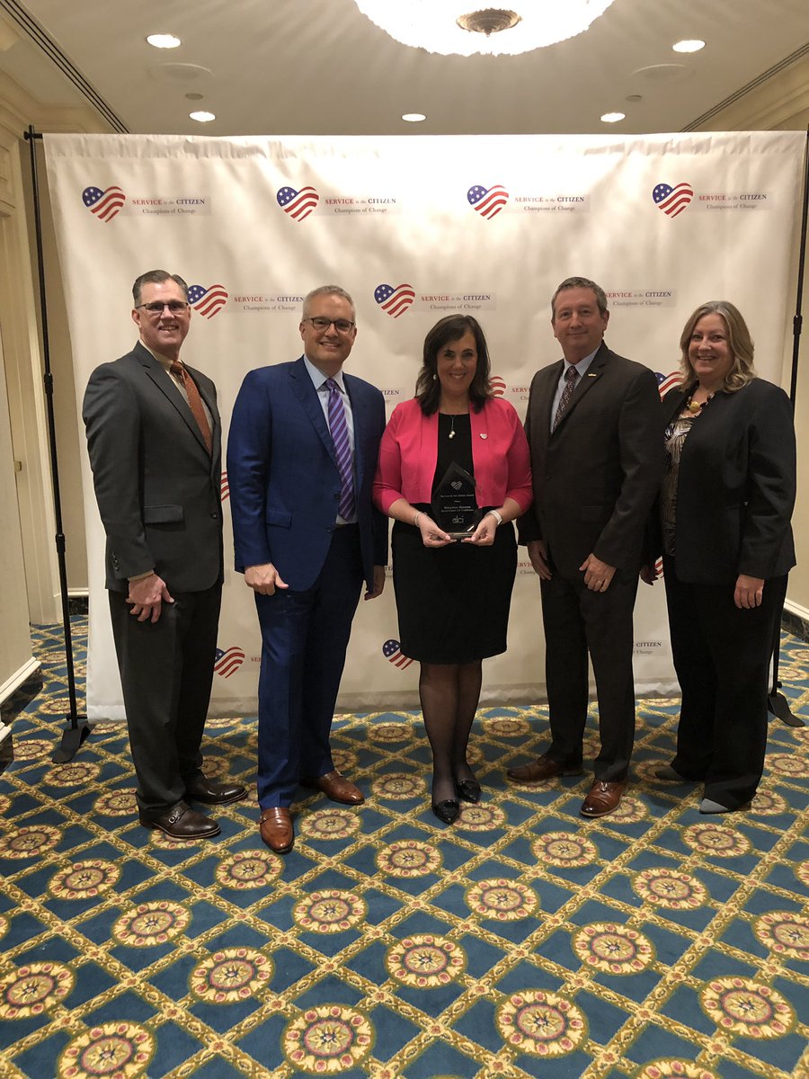 MonroeMaryAnn's tweet photo. What an inspirational tribute to many special people who are so dedicated to improving Govt services and CX. It was a true honor today. #STTCAwards @marthadorris Thank you for your passion, friendship and sitting down in my office that day.. https://t.co/kedjG7u3rH