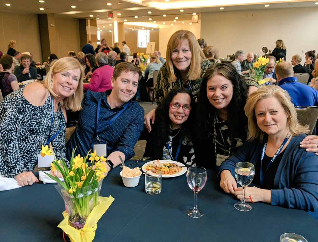 MIET_Toronto's tweet photo. We are getting started and lots of familiar faces here to raise money for @thePMCF #LetsEuchreCancer #eventprofs #MeetingProfs @CanSPEP https://t.co/rT99GfBkGX