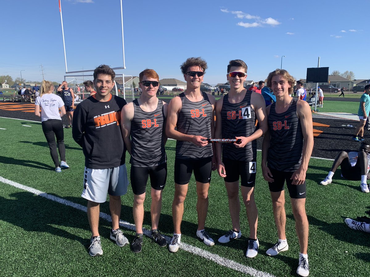 SBLTrack_XC's tweet photo. Boys 4x800:
Conference Champs. Conference Record. School Record. 8:12.47
@payden_hofer @nickmuller36 @groves_02 @EastonRitz https://t.co/VaixaHRNWN