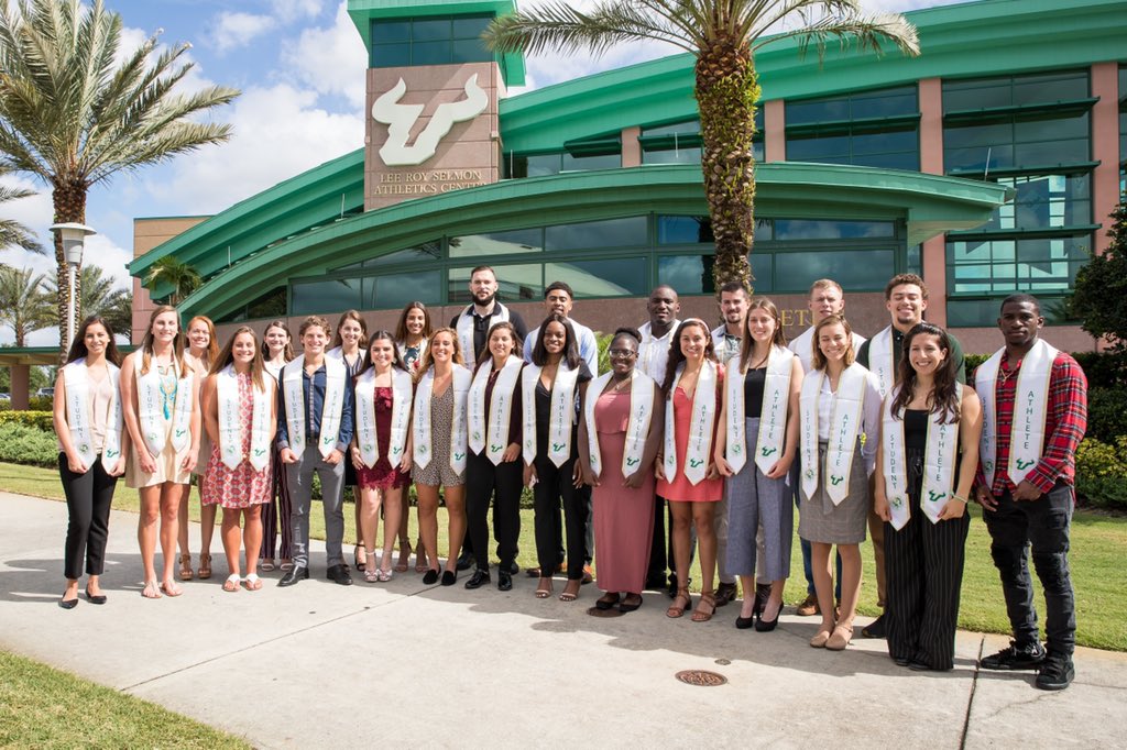 USFWTEN's tweet photo. We're so incredibly proud of our seniors! The hard work you have put in over the years on the court and in the classroom have been an incredible journey to get you to this point. Thanks making the Bulls family a part of that journey. 🎓

#HornsUp https://t.co/BeJRkM5OR2