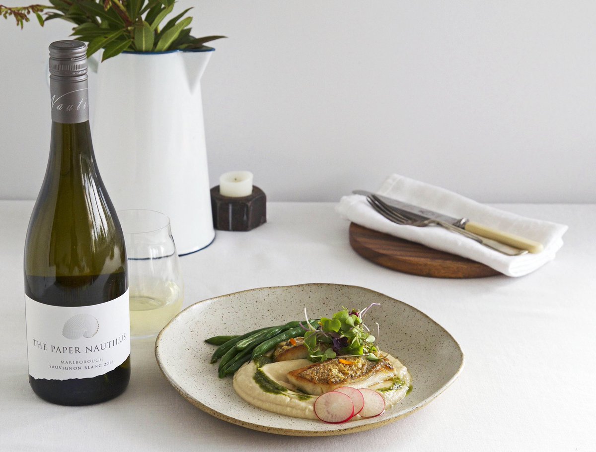 #sauvblanc goes so well with white fish. This recipe from <a href="/KellyGibney/">Bonnie Delicious</a> features pan fried snapper with a fennel and white bean purée - great for a weightier barrel fermented SB. 
blog.nautilusestate.com/2018/07/16/a-w…

#sauvblanc #Nautilusestate #nzwine