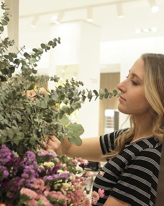 FIDM's tweet photo. #Q1: What is your dream job once you graduate FIDM? #AfterFIDM https://t.co/EQ81oC7iHD