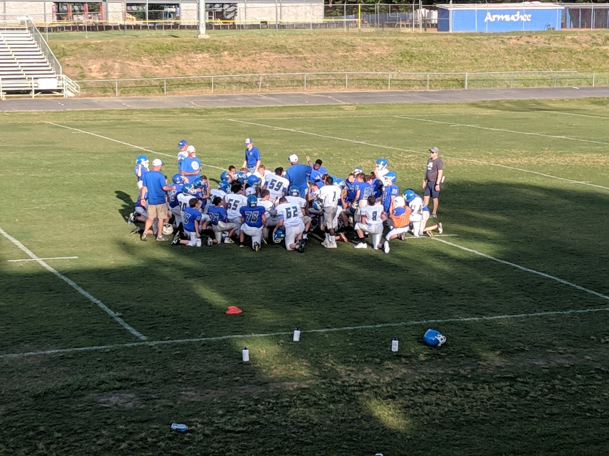 ArmucheeMiddleBoosters tweet media