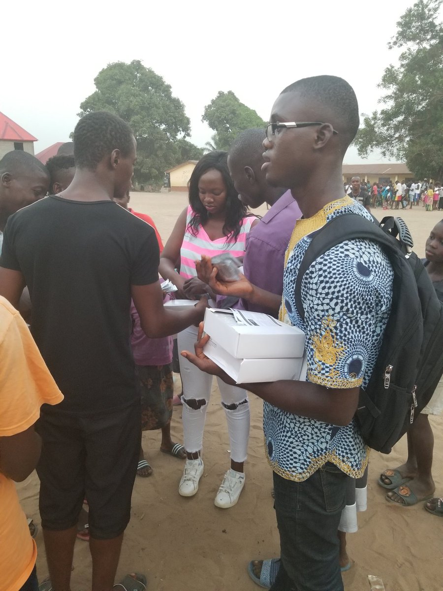 #Condom distribution done by YAMSL members at the Rokel community#
<a href="/fatherfrancis89/">Francis F Kamara</a> <a href="/YAMghana/">YouthActionMovement</a> <a href="/ippf/">IPPF Global</a> <a href="/ArlConteh/">Idrissa Arl. Conteh</a> <a href="/Christo85309246/">Christopher I Carew</a>