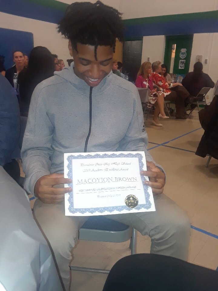 BrownRentension's tweet photo. Now working on this second one....
I think he might be getting the message.
I literally had to go sit in this child’s class, I guess he doesn’t want me in his class. Academic improvement... I’ll take that! @coyionbuckets3 https://t.co/4gqqXZxXig
