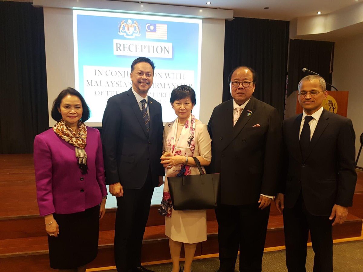 PHMissionNY's tweet photo. PH PR in Vienna, Amb. Cleofe Natividad, confers with UN High Representative for Disarmament Izumi Nakamitsu and ASEAN Ambassadors to the UN from Singapore and Thailand at reception hosted by Malaysian PrepCom Chair Amb. Syed Hasrin. #3rdNPTPrepCom @teddyboylocsin https://t.co/vske015Nsz