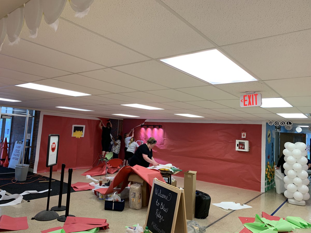 MrsSouthwood's tweet photo. Mooove over basic @BREMustangs lobby, it’s time to get this county fair started! Join us tomorrow for our Writing Celebration to see the final outcome! #WeBelieveinBRE #BREFamily https://t.co/KooCjD7JqT