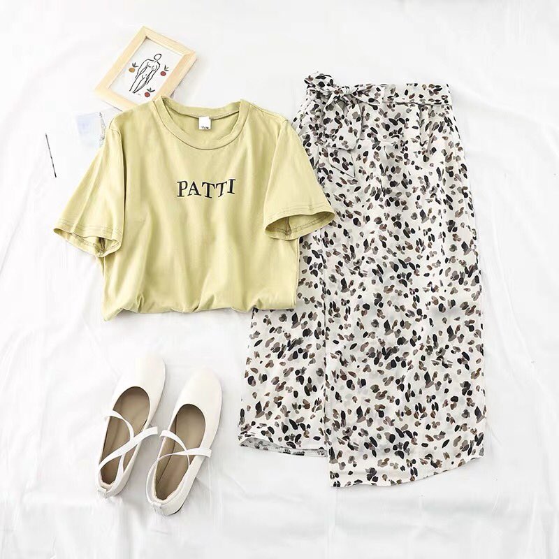 kidsbliyx's tweet photo. จะเปิดพรีเสื้อผ้าแนวๆนี้ สไตล์เกาหลีๆ ชุดละไม่เกิน 450 ค่ะ มีใครสนใจไหมคะ ถ้าสนใจรีไว้นะ https://t.co/UypdlXjLYx