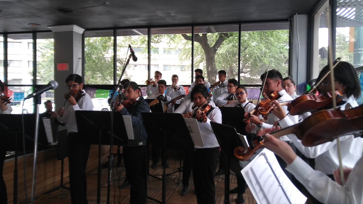 Hanks High School's very own Mariachi Los Trovadores performing for the Scherr Legate Law Firm. #yisdproud #THEDISTRICT @HanksHS_Knights @YISDFineArts @YsletaISD