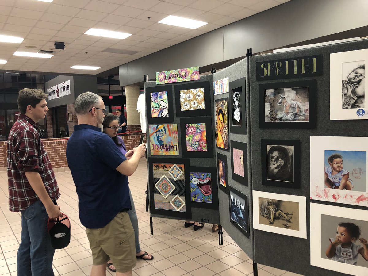 Angie Applegate tweet media