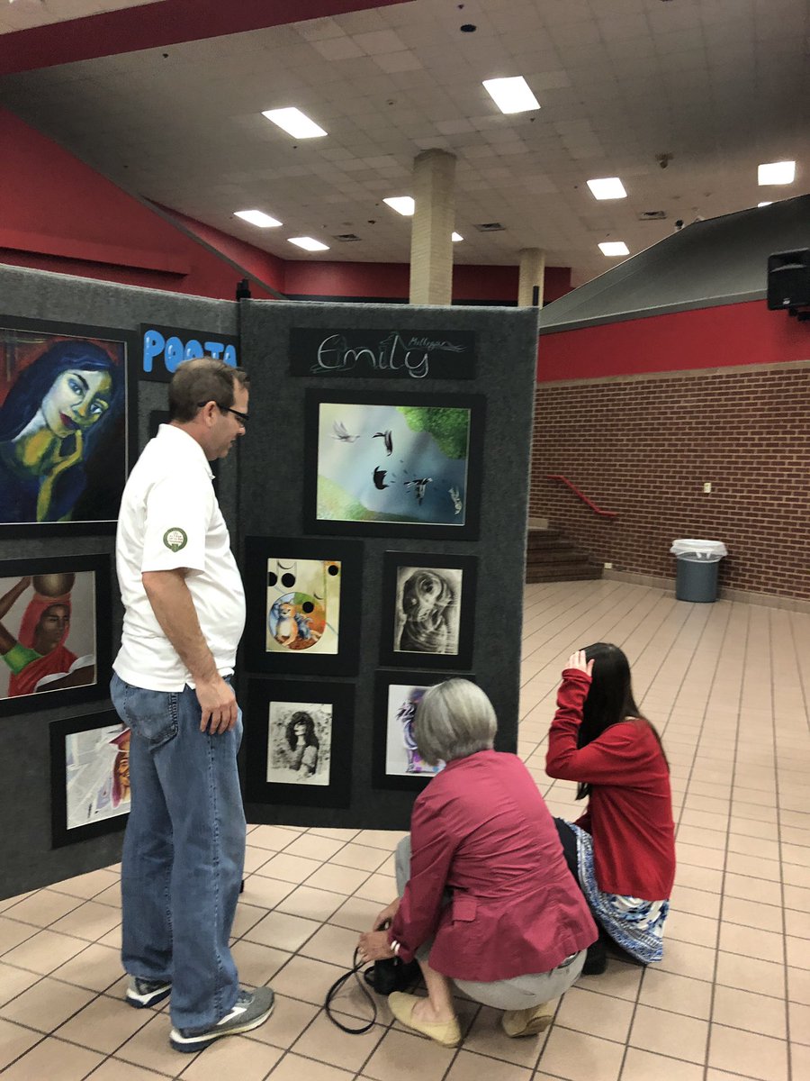 Angie Applegate tweet media