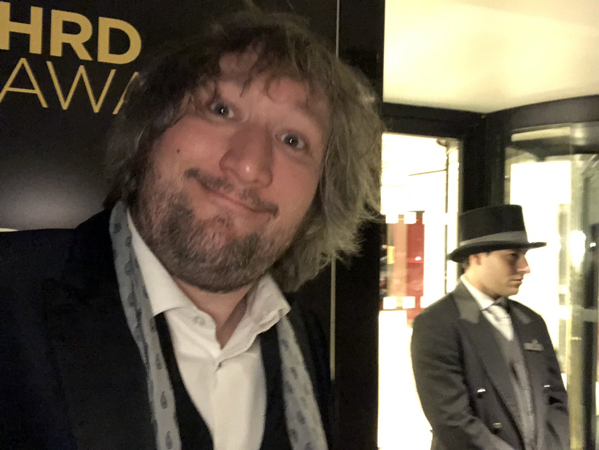 TrueMisterSix's tweet photo. #missingme? #HRDAwards https://t.co/aRXrk5cRqI