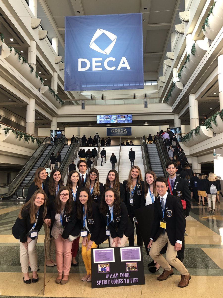 MtHopeDECA's tweet photo. such an amazing experience that widen the horizon of opportunities for all students!!!✨ let’s start fundraising for Nashville , Tennessee 2020!!! #DECAICDC2019 https://t.co/h8xKYZwpeG