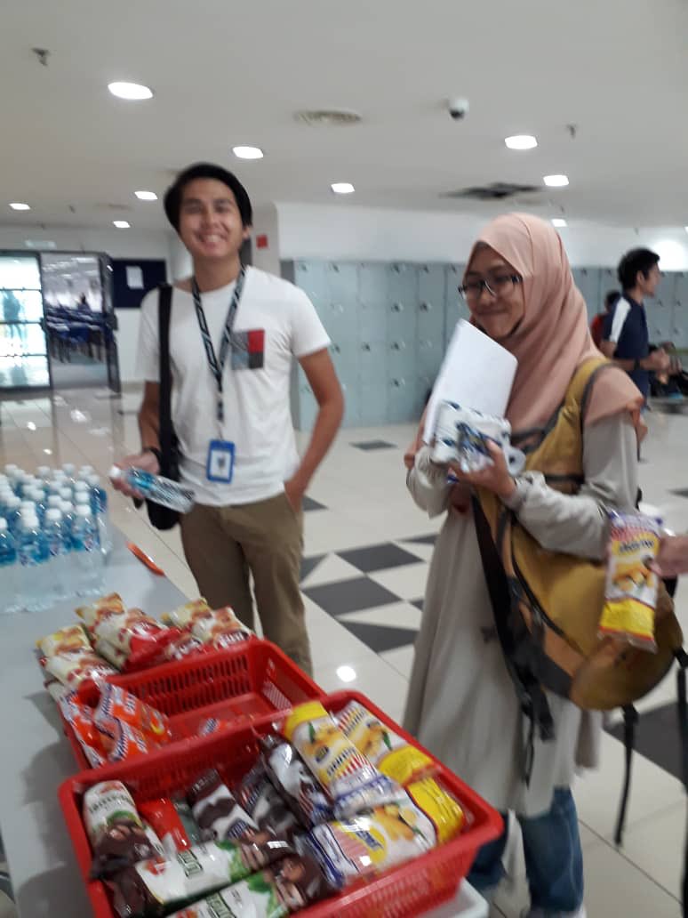 feninazman's tweet photo. One last piece before we greet Ramadan 🌸

Have a great sem break kids! We will miss you!

#FreeBreakfast #ItsYourBreakfast #UNITEN #CCI #CES #COE #SpreadLove @csituniten @uniten_esports @skuadmediauni10 @GemaGamelan @karenofficials https://t.co/30EnBlhf8a