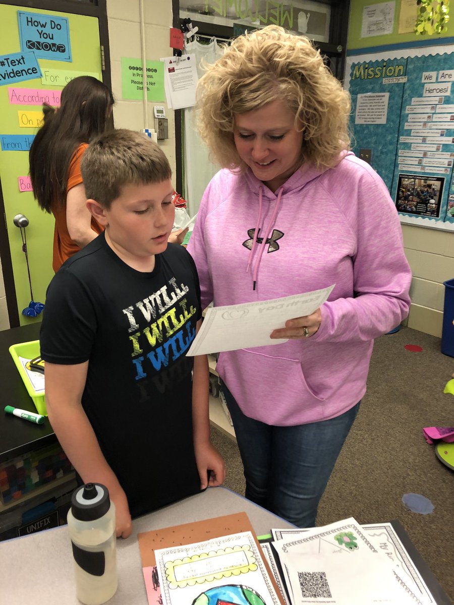 jennistull's tweet image. Had a wonderful time sharing our poems during our Poetry Tea! #celebratinglearning #authenticaudience @SCSEagles1