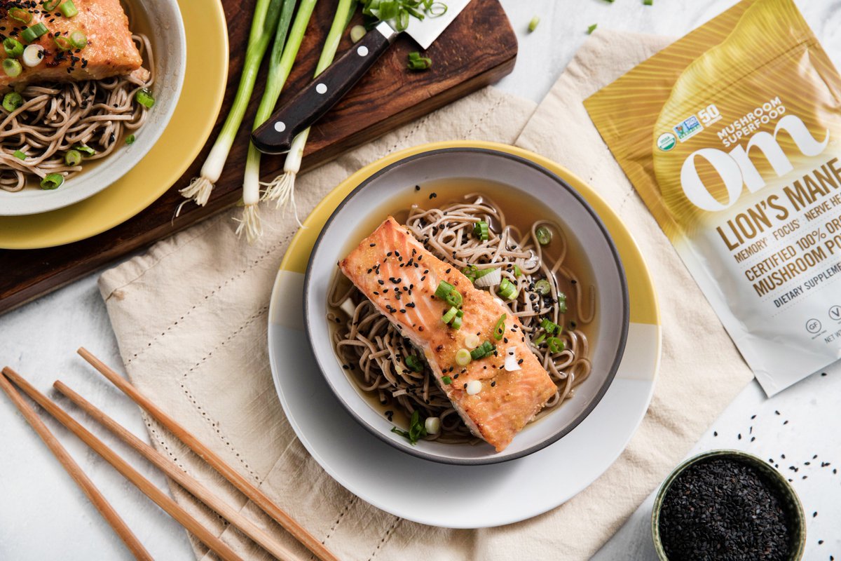 We love a good #latte or #smoothie but did you know our mushroom powders are amazing for adding to your savory meals? This Miso Glazed Salmon + Soba Noodles with #LIONSMANE recipe is a must-try. Click here for the recipe: bit.ly/2V9gOtK #functionalmedicine #ommushrooms