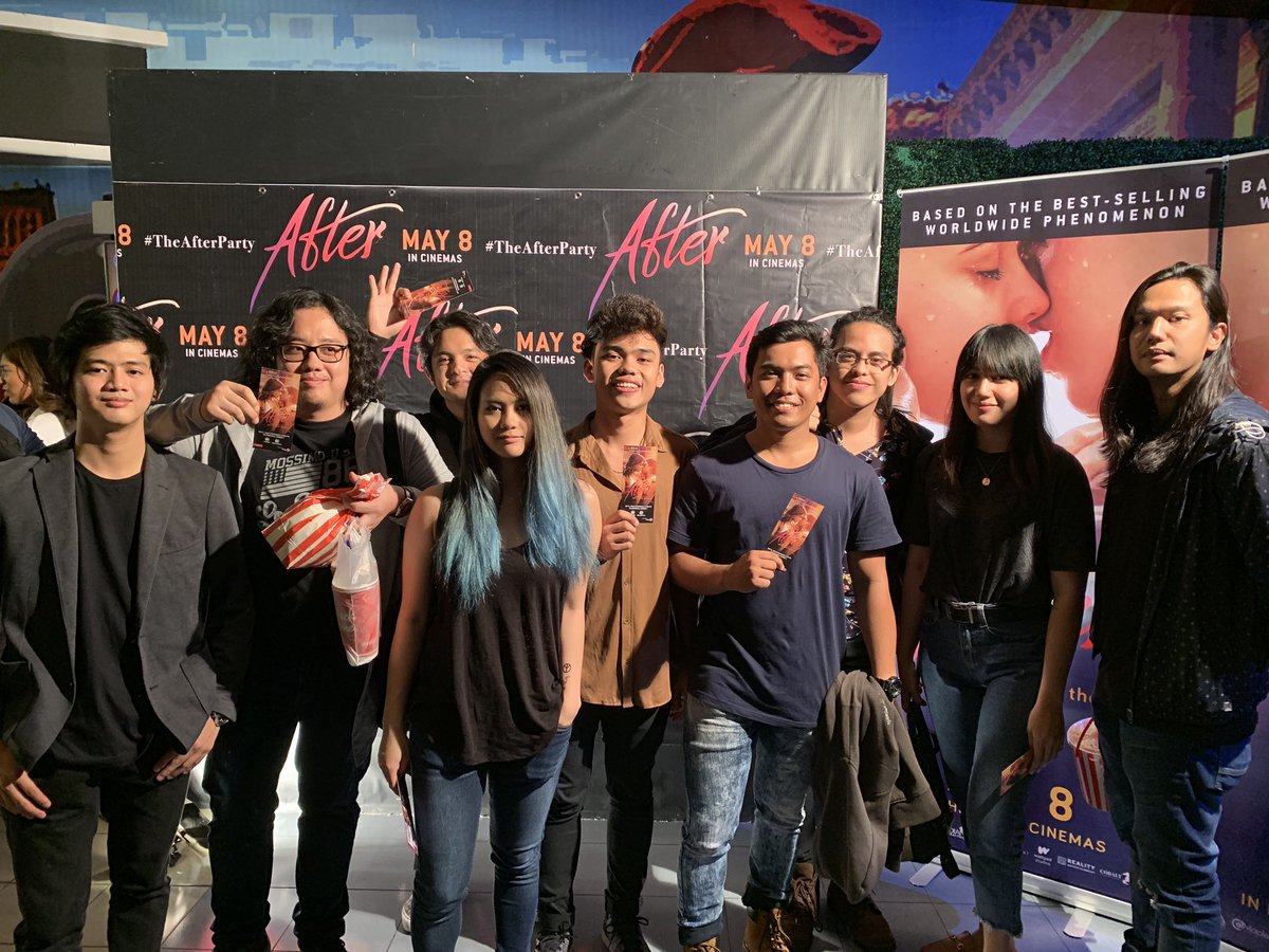 danielparingit's tweet photo. Advance screening of the movie 'After'! Thank you, @MYXphilippines for inviting us! ๐
#soupstar
#universalrecordsph
#betterdaystour https://t.co/bLNxhJXrvg