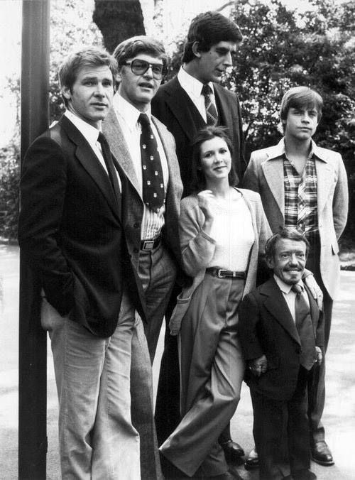 RT @ThatEricAlper: The original cast of Star Wars, 1977. Rest In Peace, Peter Mayhew. https://t.co/9kuyjUrfbX