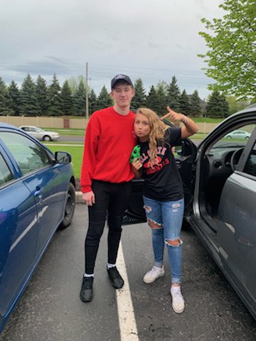 Skylar Augenstine assassinates Griffin Pope outside of smoothie king after his shift!