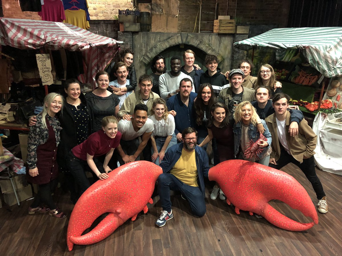 smallpressnix's tweet photo. This happened tonight and we were chuffed to bits. Ave that you beauties 🦞 thank you @deldridgewriter for making it a cracker of an evening for this brilliant team of actors. YES BOiiiiiii 🥳 @TheUnionTheatre #MarketBoy @MarketBoy10 #happiness #Romford https://t.co/ae8wkhAqBv