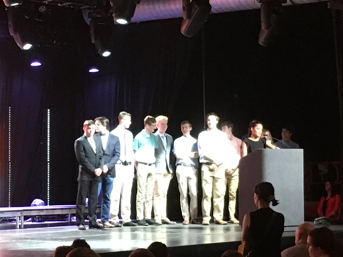 ACEMentorNash's tweet photo. Team 9 from Ravenwood @WCSedu #acerocks https://t.co/2G1DP02mvj