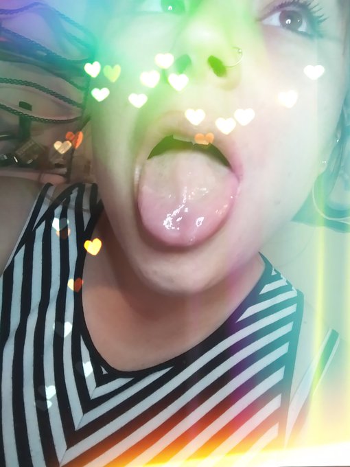 💝 https://t.co/qlPDcZr0ce<a href="/tag/tgif"class="tags"><span>#tgif</span></a>