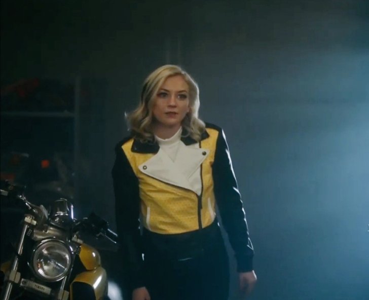 emilykinneyinfo's tweet photo. Brie is so cool! πππππ
#BrieLarvan #EmilyKinney #TheFlash @emmykinney https://t.co/g97pIqBCVz