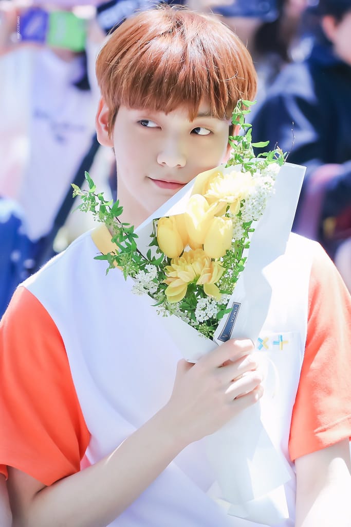 TXTFanbaseid1's tweet photo. Soobin : "Will You Marry Me??"

#TOMORROW_X_TOGETHER  #TXT #투모로우바이투게더 #CatAndDog #영원 #TXT #SOOBIN #YEONJUN #HUENINGKAI #BEOMGYU #TAEHYUN #수빈 #연준 #휴닝카이 #범규 #태현  @TXT_members https://t.co/967kXrOBjL
