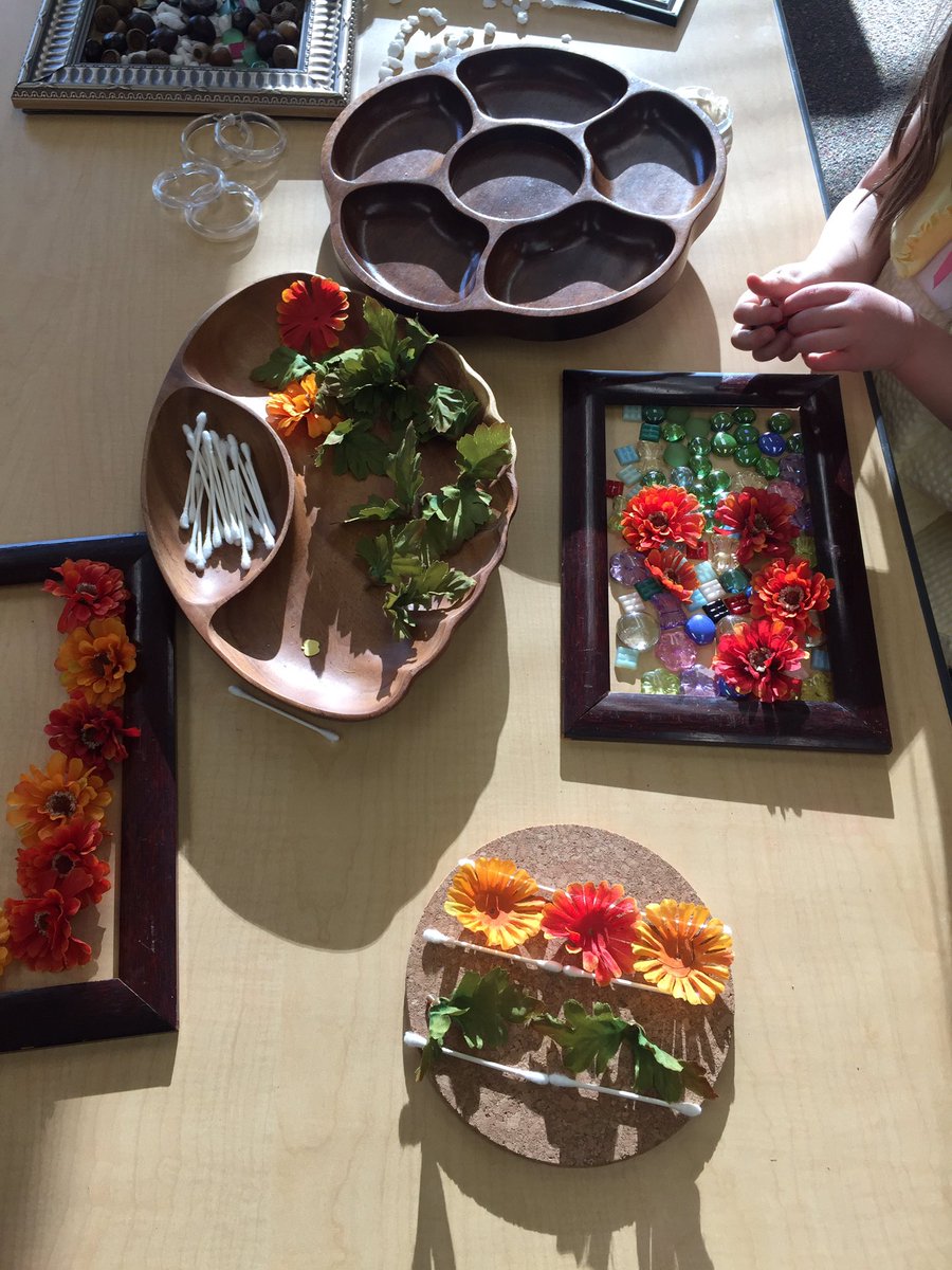 RbarrettBarrett's tweet photo. Another successful EE night at Edgewood! #looseparts #WeArePLSAS https://t.co/qEbgKR8raN