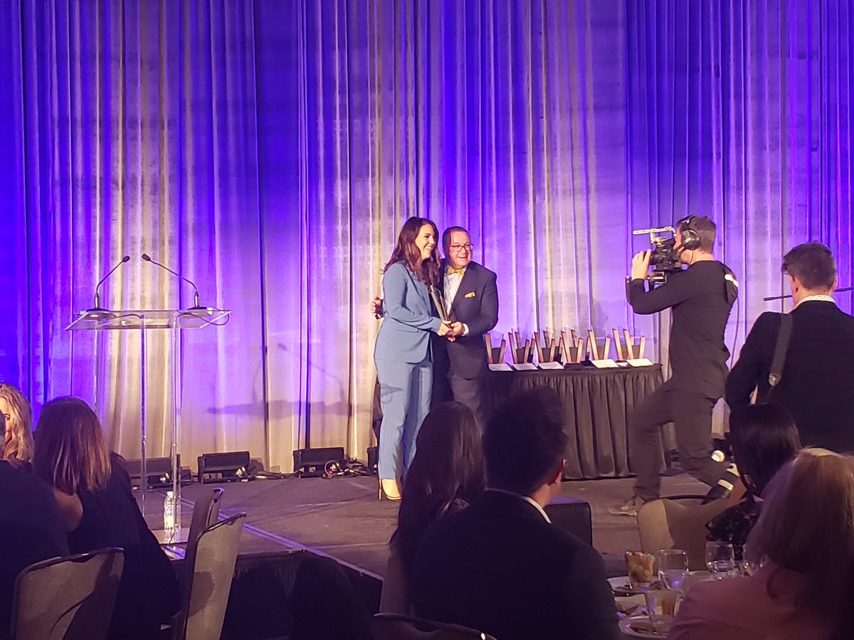 cosm_alliance's tweet photo. CA President Darren Praznik presents @DermalogicaCDN with  their Prestige Skincare Award for BioLumin-C Serum. #2019CBAS https://t.co/jjaSHdH9Cp