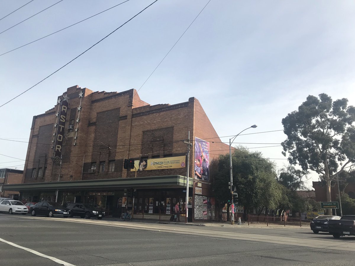 Looking for an after work activity with a difference? An absolute favourite of ours is just a walk down Chapel Street, the institution that is the Astor Theatre. Check out our latest blog post to find out more about what makes The Astor so special - hubs.ly/H0hw0dP0