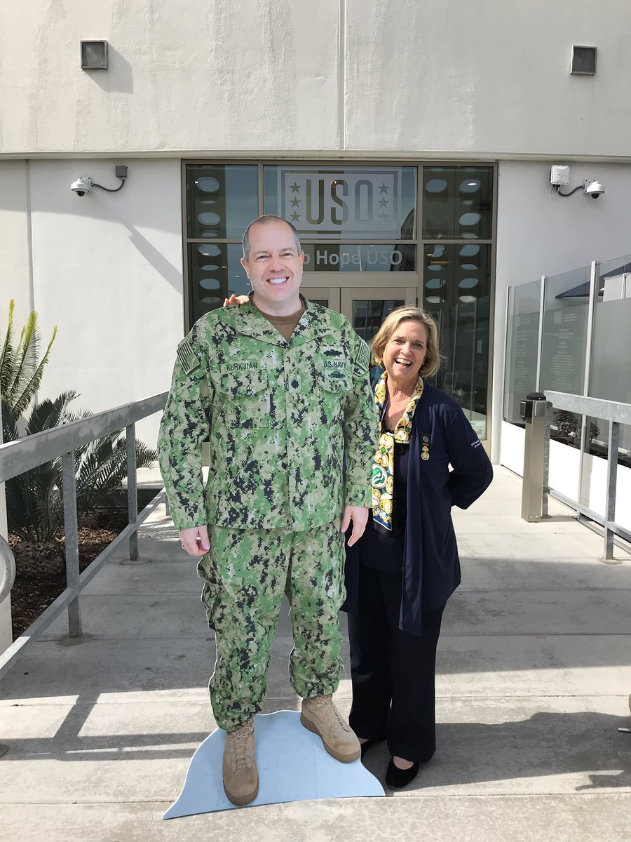 BobHopeUSO's tweet photo. Thank you @GirlScoutsLA CEO Lise  Luttgens for visiting our Bob Hope USO at LAX today with the Girl Scouts and taking a picture with #flatbob while he’s currently deployed serving our country! #betheforce @gsgla_ceo https://t.co/1zsCFPOY71