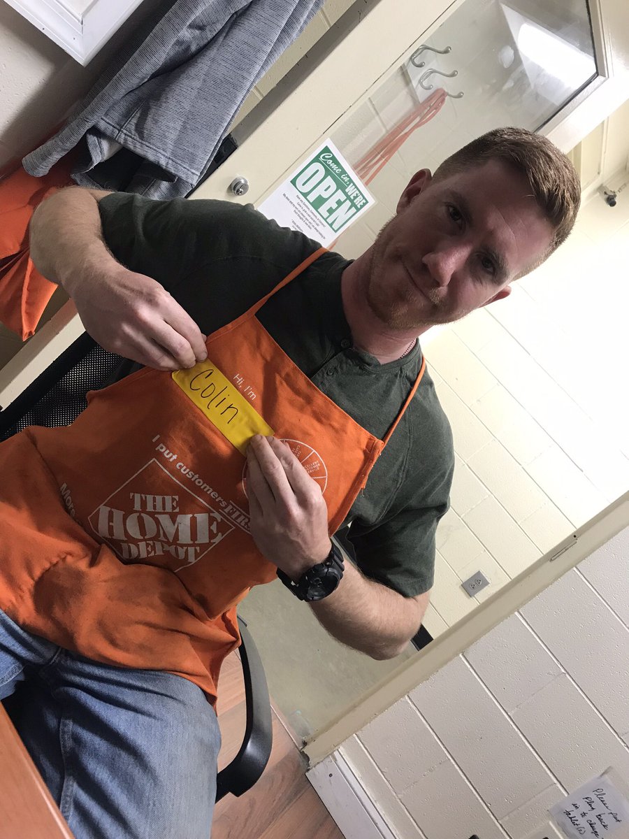 KristaMckinstry's tweet image. #TheRealSouthPhilly #Theredtapeisoff #30DayCheckIn meet new d28 associate Colin and flooring specialist Anthony! They are ready to rock their next 30 days too! @Lorrainbutler @watlock5 @Roseann74