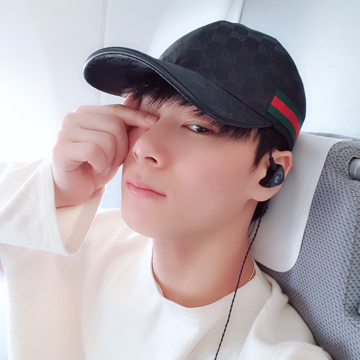 ASTRO 아스트로 tweet media