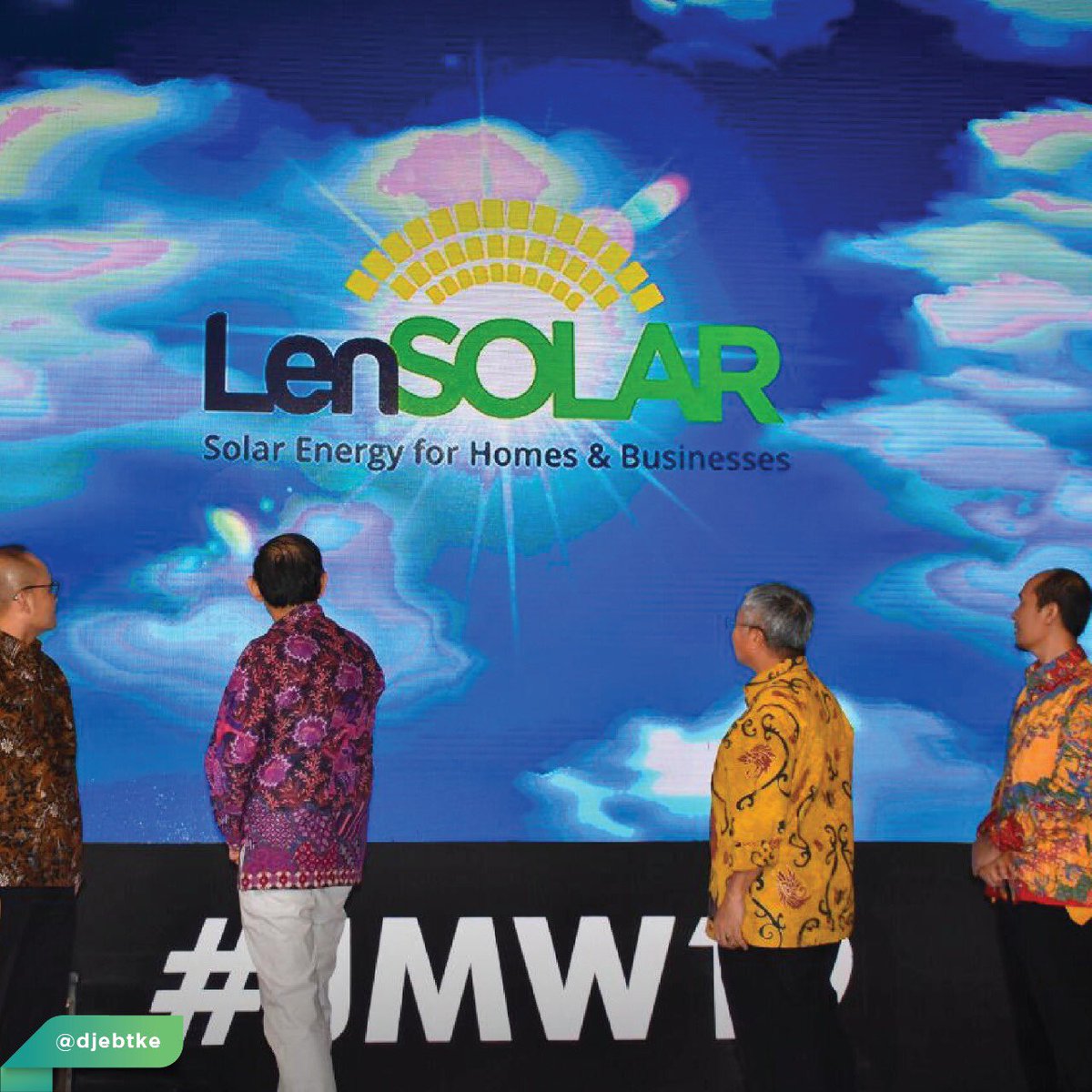 djebtke's tweet photo. Pagi Sobat! Pemerintah menyambut baik dukungan Badan Usaha yang berkomitmen sama dalam upaya percepatan pengembangan energi baru, terbarukan dan konservasi energi (EBTKE), antaralain pengembangan energi surya untuk masa depan. #energiterbarukan #pltsrooftop https://t.co/TWIu9xjz47