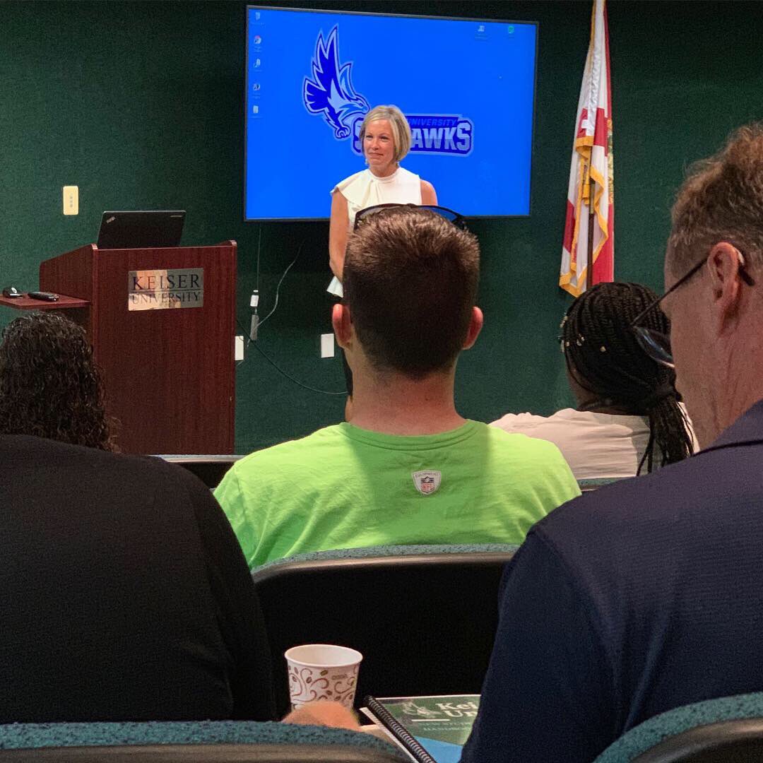 KeiserU's tweet photo. Itโs a great day to be a Seahawk! KeiserU #Sarasota is greeting new students to orient them for the upcoming May 6 class start, and prepare them for their future careers.
#yourfuturestartstoday #keiseruniversity #studentsfirst #keiserusarasota
visit: https://t.co/77CVLm9pXS https://t.co/TInRd9unFd
