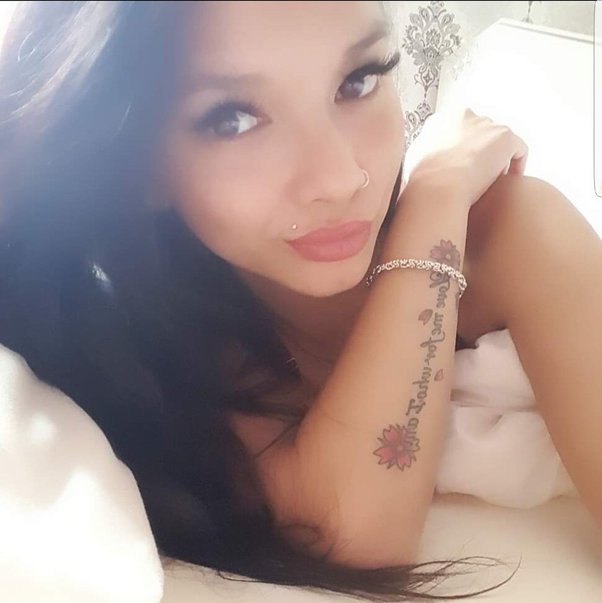 MonikaFamous's tweet photo. Neuer Tag zum dienen #serve und andrücken #pay 💸🐷
Zahlt Geldgeschenke per pp an Ladymonikafamous@web.de
Zahlt #Tribute & andere Geschenke https://t.co/FtAWICNdYq
Ich will euer Geld und euren Ruin
#geldherrin #findom #dailyfindom #moneydom #zahlsklave #zahlschwein @RTfucker https://t.co/ovwzpBlhZg