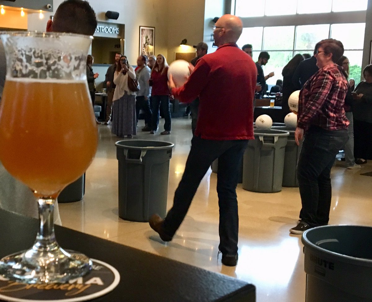 BeerHereWriter's tweet photo. Thursday’s #madbeerweek included release of “End Games” a double dry hopped hazy IPA @FlixMadison made collaboratively with @WorkingDraftBC - party featured a Giant Pong Tournament. https://t.co/JPUuDAEOHn