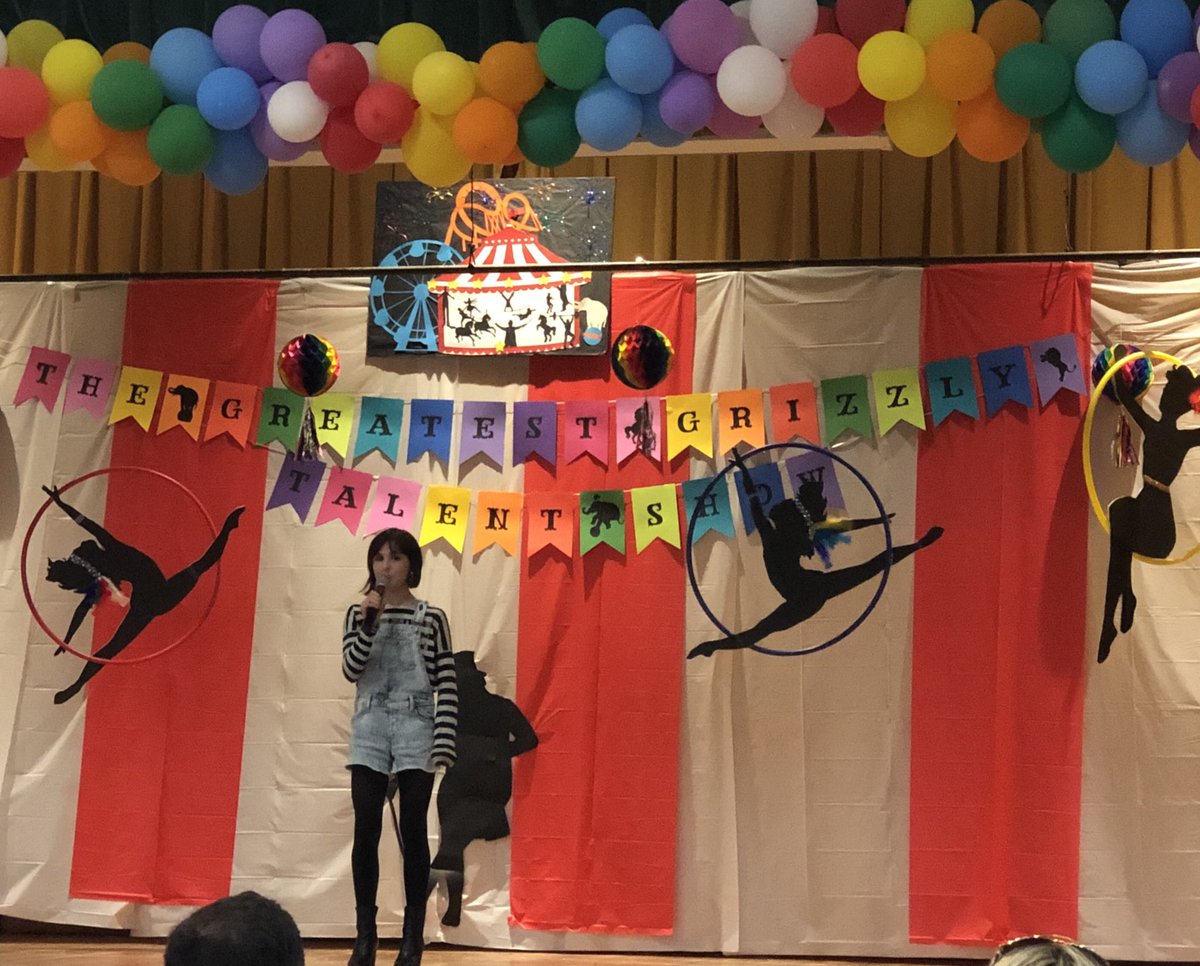 KristenWickre's tweet photo. So impressed by our brave students who performed tonight at the Greatest Grizzly Talent Show! #gr8gbe @YCSD @gr8gbe https://t.co/4ira0QZgui