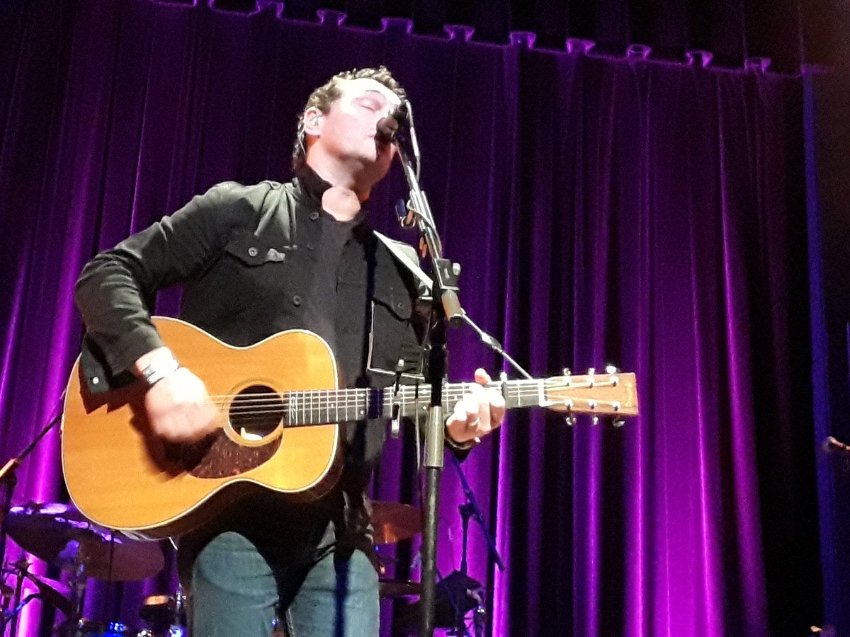 LyndaHere's tweet image. The ever-awesome @corytetford  opening up for @alanthomasdoyle @albertarosepdx #overandoveragain