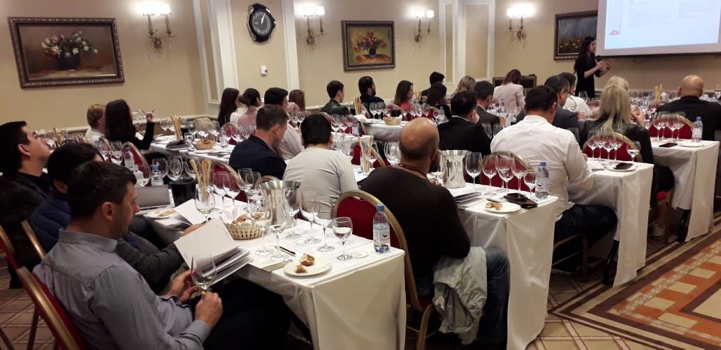 ITAAlmaty's tweet image. Presentazione dei vini Farnese ad Almaty, #Rixosalmaty 3 maggio 2019.
