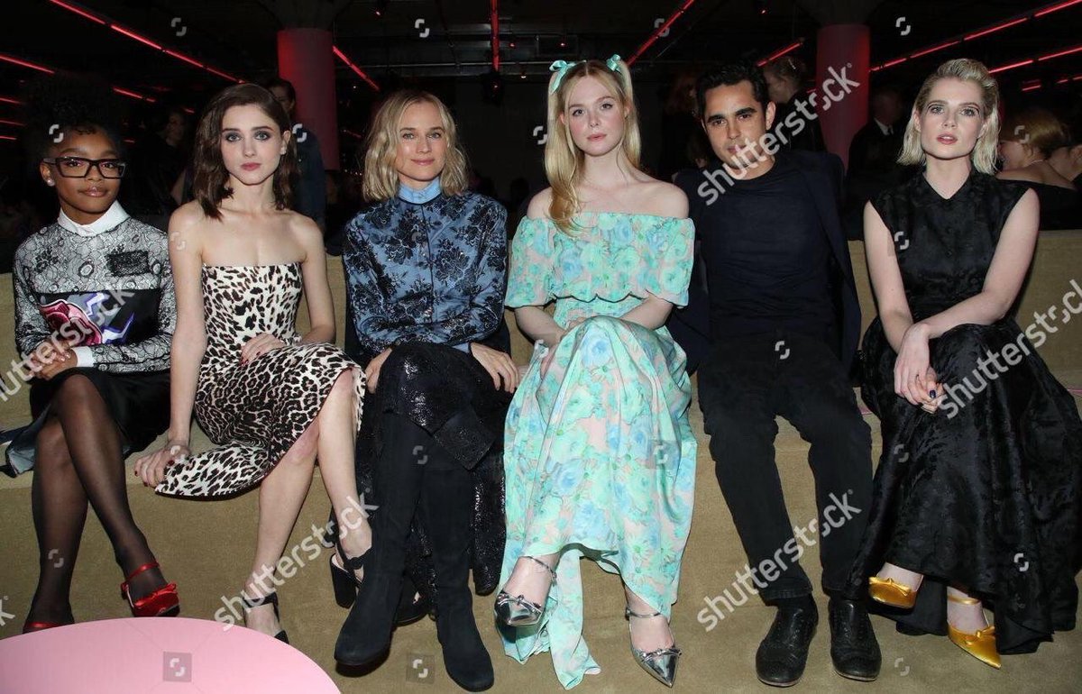 Diz 在 Twitter 上 ヘイリーベネットとジョーライト監督 子供が生まれてからはじめて公の場に登場したかな T Co Axy1nmcqpy Twitter