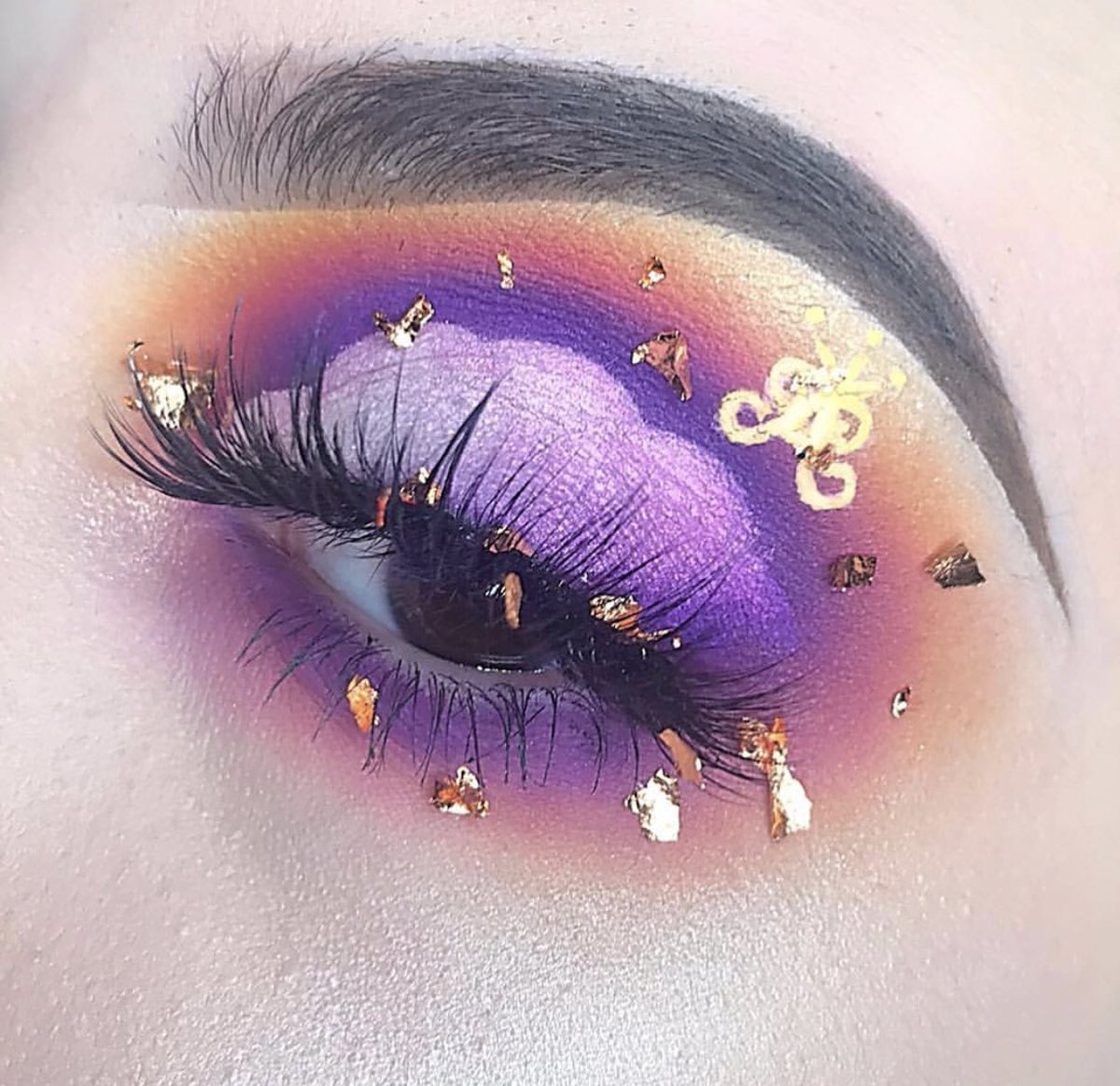 chelseajjjordan's tweet photo. some pops of color for ya. these blends were inspired by @norvina1 & @ABHcosmetics I hope you guys see them. 💗 #thislist #abh #norvina https://t.co/2jUoCKkAx5