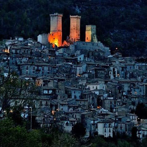 Pacentro, Abruzzo! <a href="/abruzzofacebook/">Regione Abruzzo</a> <a href="/YourAbruzzo/">Visit Abruzzo</a> <a href="/bikelifelive_/">Bikelife live your passion</a> <a href="/cicloturismocom/">Cicloturismo</a>
