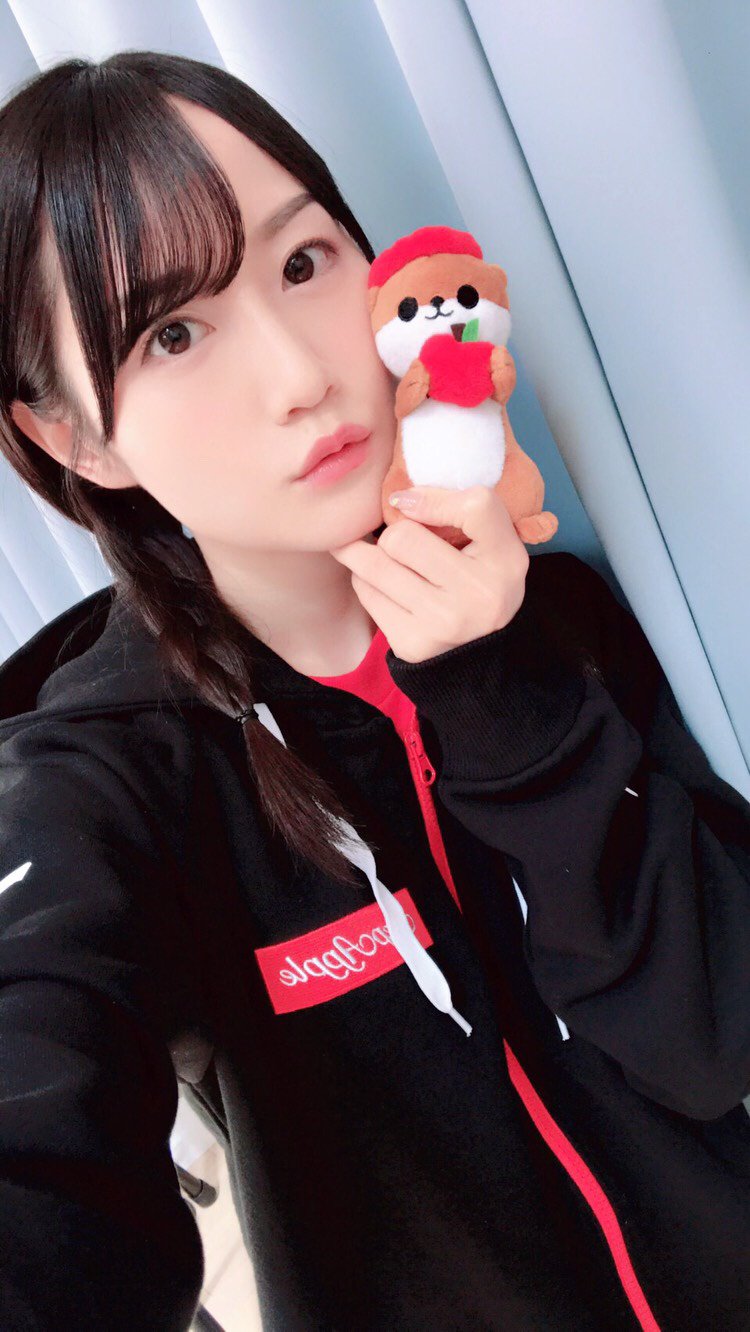 小倉 唯 Official やっほ 幕張 1日目 今日は日差しが強いですが皆さん大丈夫ですか しっかり水分補給してくださいね この後は公開リハからの本番 皆さんよろしくお願いします 唯 小倉 唯 Official やっほ 幕張 1日目 今日は日差しが強いですが皆さん大丈夫ですか しっかり水分補給してくださいね この後は公開リハからの本番 皆さんよろしくお願いします 唯