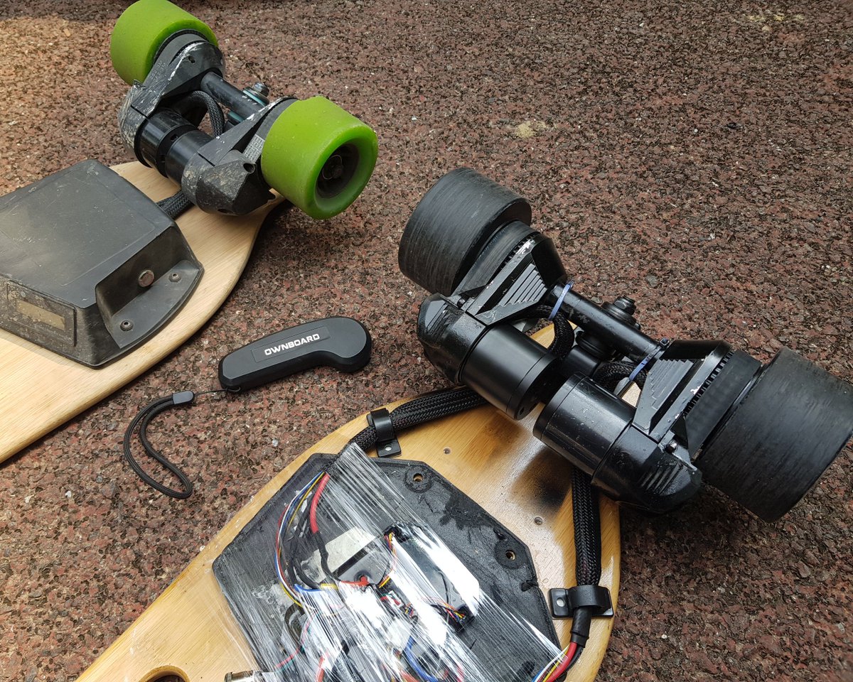 ownboard's tweet photo. Testing a new belt drive for the W2 with stronger motors and bigger wheels. Do you want to see more of our #electricskateboard development?

#ownboard #eboard #eboardevolution #elektroboard #elongboard #e-skateboard #eskate #esk8board #deskorolkaelektryczna #skateboardelectrique https://t.co/wiTZT0J67s