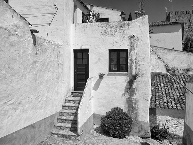 delmialvarez's tweet photo. Óbidos. Portugal. 2006
#leicainternational #streetphotography #leicasl #🔴📷 #blackandwhite #blackandwhitephotography #blackandwhiteonly #blackandwhitephoto #bnw #bnw_life #monochrome #bw_society #bw_crew #documentaryphotography #photojournali… https://t.co/arTf0JnY8C https://t.co/lPSKtbZ49F