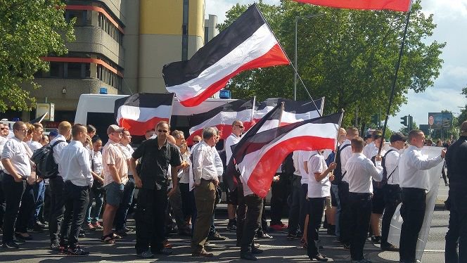 i24NEWS_EN's tweet photo. #Jewish activists worried as neo-#Nazis parade the streets of #Germany

https://t.co/kJy99BXWJ3 https://t.co/AGKjxwlRyf