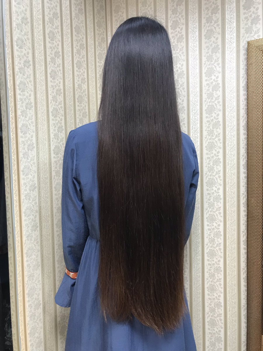 シャンテグラム ヘアスタイル紹介 スーパーロングヘアーをバッサリ爽やかにショートボブにイメージチェンジ シャンテグラム ヘアスタイル紹介 スーパーロングヘアーをバッサリ爽やかにショートボブにイメージチェンジ